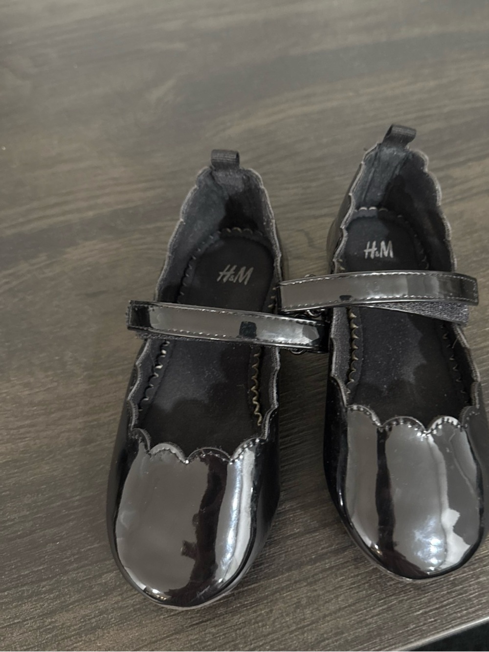 H&M Black Patent Mary Jane Dress Shoes with Scalloped Trim